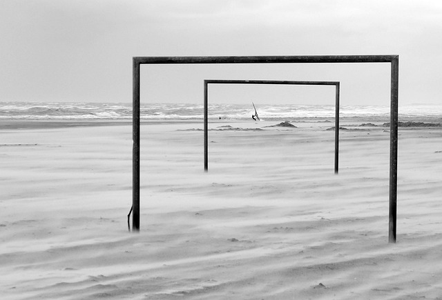 腳踝傷勢困 腳踝傷勢困