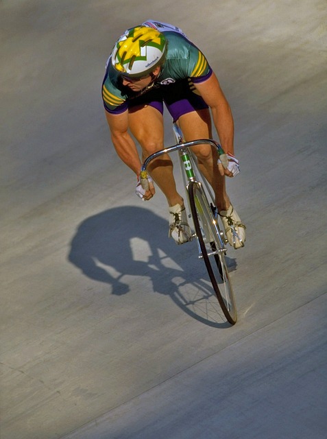 萬鎊簽下博 萬鎊簽下博